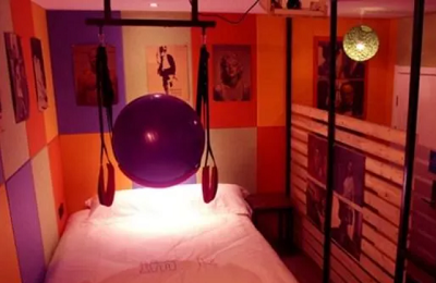 主題酒店球的姿勢技巧?情侶圓球的正確用法-易網健康<a href=http://www.xllyou.com/jkys/ target=_blank class=infotextkey>養生</a>網 主題酒店球的姿勢技巧?情侶圓球的正確用法