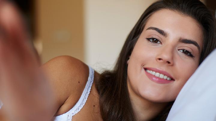 乳房、奶頭、陰莖裝置 不只是藝術的身體革命行動-易網(wǎng)<a href=http://www.xllyou.com/ target=_blank class=infotextkey>健康養(yǎng)生</a>網(wǎng) 乳房、奶頭、陰莖裝置 不只是藝術的身體革命行動