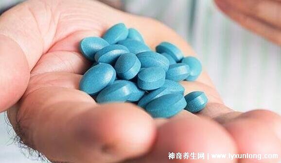 男士持久的藥哪個(gè)好用,萬(wàn)艾可堅(jiān)持40分鐘沒問題-易網(wǎng)健康<a href=http://www.xllyou.com/jkys/ target=_blank class=infotextkey>養(yǎng)生</a>網(wǎng) 男士持久的藥哪個(gè)好用,萬(wàn)艾可堅(jiān)持40分鐘沒問題