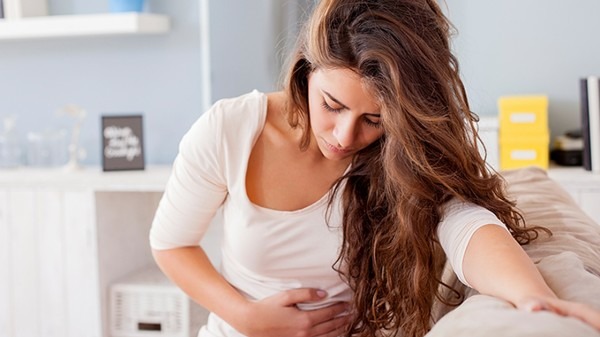 女性高潮時為什么會抽搐?性生活中身體抖動怎么回事?-易網<a href=http://www.xllyou.com/ target=_blank class=infotextkey>健康養生</a>網 女性高潮時為什么會抽搐?性生活中身體抖動怎么回事?