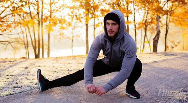 防止跑步肌肉腿！9個動作3分鐘跑完拉伸塑形美腿