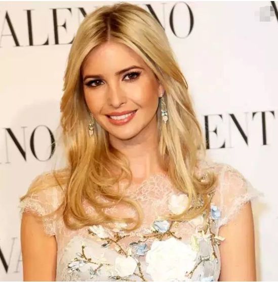 “第一千金”成3個(gè)娃的媽媽后身材更好了？40分鐘的健身真不簡(jiǎn)單