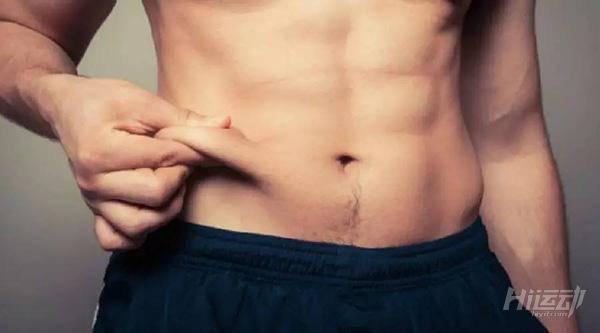 超級減脂訓練：9個動作練完就濕身的hiit訓練！