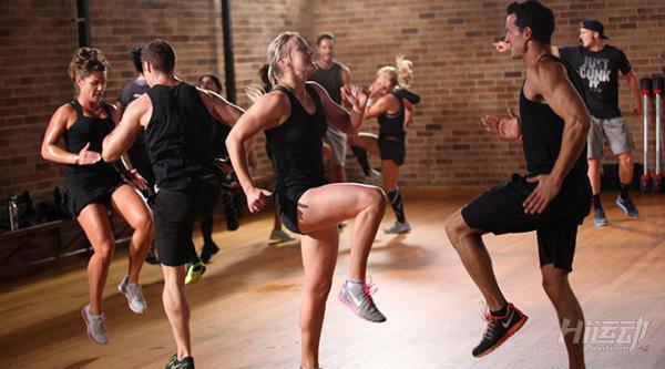 7個動作15分鐘減脂訓練！做完一套呼吸加快6小時