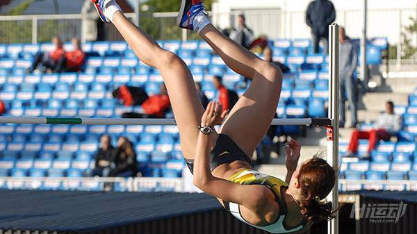 5個動作提高燃脂效果！原來只需輕輕一跳？