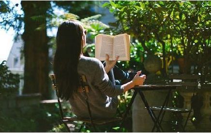 這3個(gè)身體警告讓你不敢再不吃晚飯，正確的減肥方法是這樣