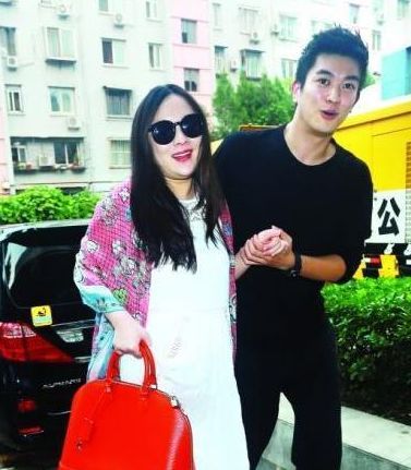 霍思燕從懷孕168斤瘦回86斤，減肥方法就學(xué)她的這兩招