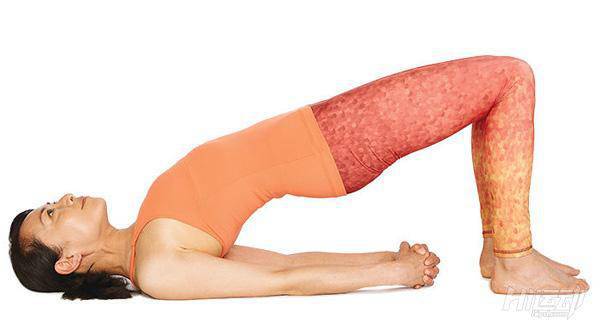 每天一式學(xué)瑜伽：橋式！改善月經(jīng)不適