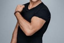 因肌肉太大被嫌棄的男星,網(wǎng)友稱(chēng)他是好萊塢最忙的男星,沒(méi)有之一