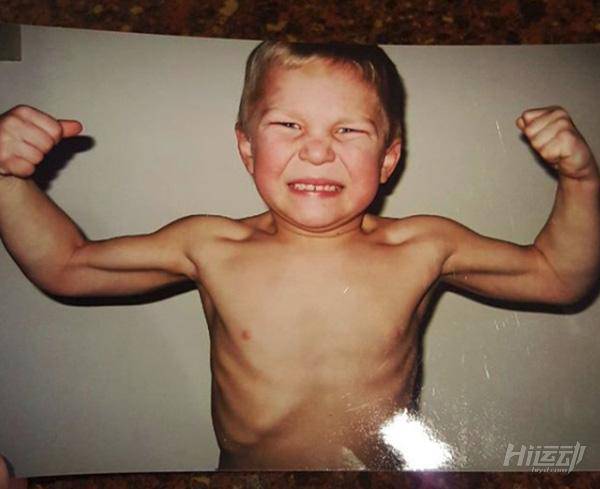 才17歲的小少年，居然把體脂率練只有5%