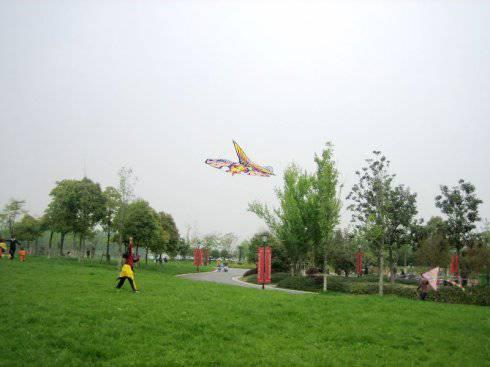 登山步行 適合春季的四個(gè)戶外鍛煉