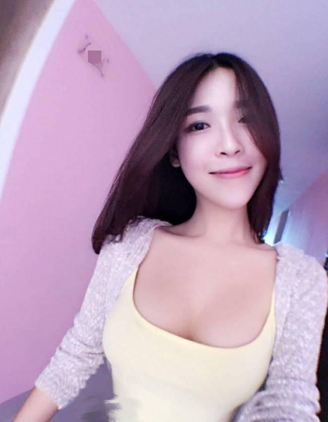 馬來西亞電競美女走紅 擁傲人胸器