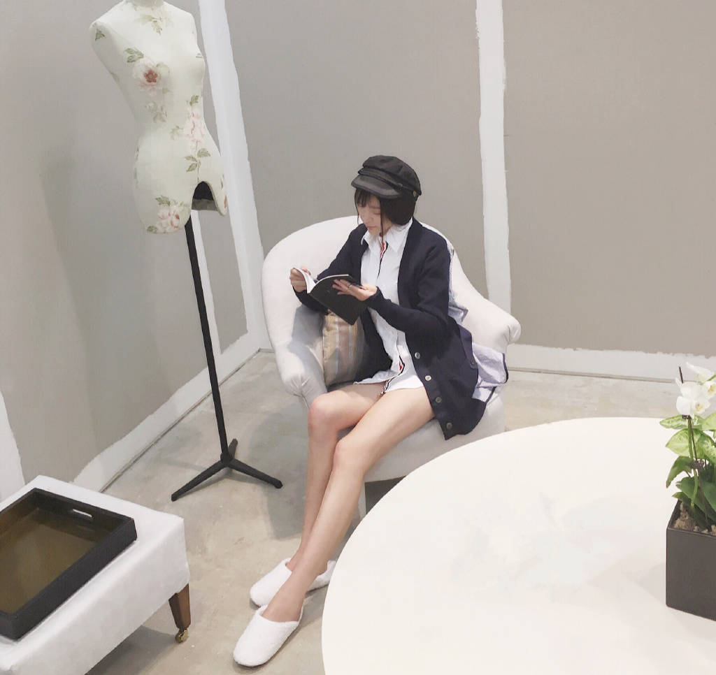 95后嫩模健身照 緊身衣褲超火辣