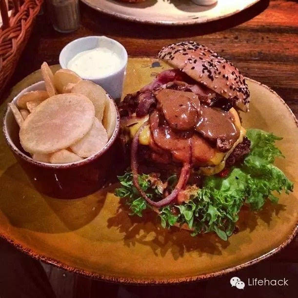 看了他的故事，你還有借口不健身嗎？