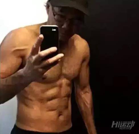 超級勵志！60歲大爺健身完爆小鮮肉