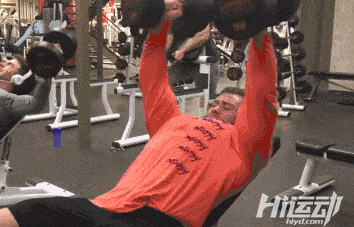 曾經是個菜鳥，直到他姐夫出現！小伙練成了少有的真空腹