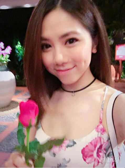 鄧紫棋大秀比基尼照 馬甲線搶眼