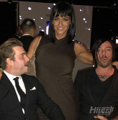 190美女當陪練你愿意嗎？6個動作練背你不一定能完成