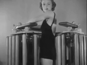 懶人健身你還懶得過她們？80年前的健身房