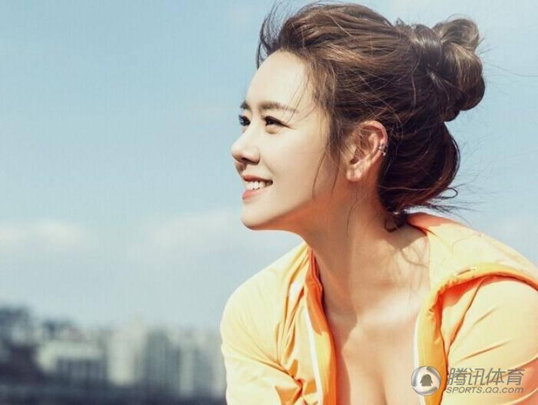 韓國女神李妍杜 練瑜伽大秀好身材