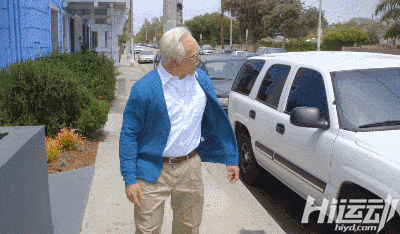 國外大爺挑戰(zhàn)街頭健身小伙！這么強壯活該他裝逼成功