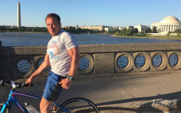 你能想象自己70歲的樣子嗎？如果健身就能跟這個70歲“老頭”一樣