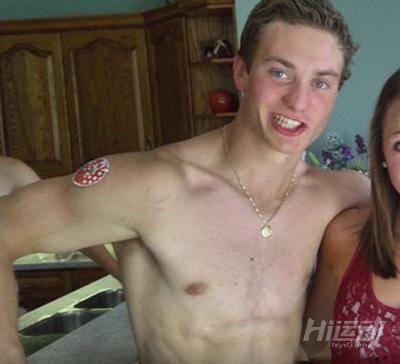 曾經是個菜鳥，直到他姐夫出現！小伙練成了少有的真空腹