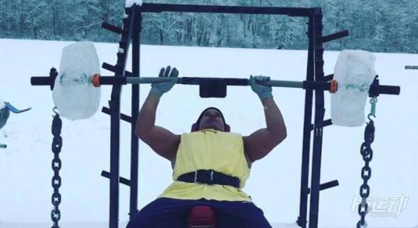 健身器械自己造：廢銅爛鐵加冰塊，冬季健身燥起來！