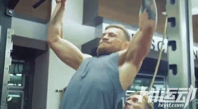 一個修理工靠女友養活幾年：苦練拳擊，冠軍金腰帶拿到手軟