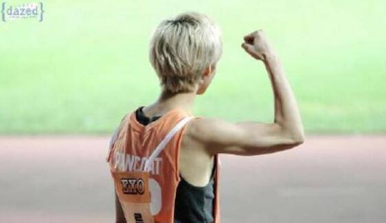 鹿晗出道這四年的肌肉成長史