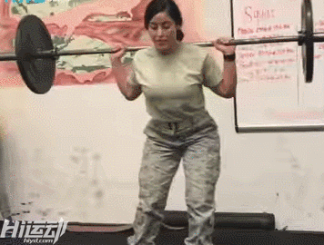 真人版“神奇女俠”！32歲女兵超強度訓(xùn)練，練成超人身材