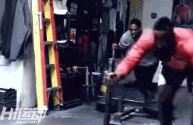 由“夜店哈”進化成“努力哈”，帶領火箭掉打騎士隊！哈登的增肌計劃