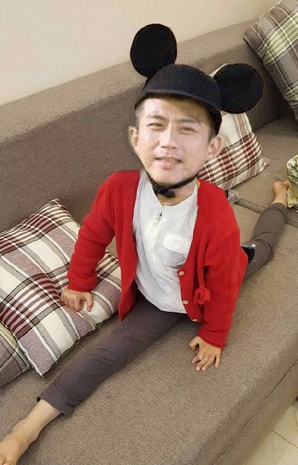 鄧超又來(lái)惡搞了 曬一大波PS版一字馬