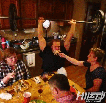 滿腦子都是騷操作！健身界的一股泥石流