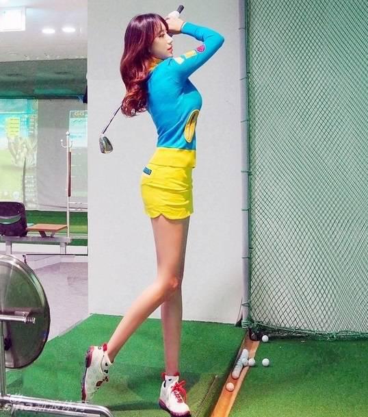 韓國最美女教師 胸大臀翹腿又長