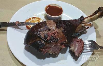 50多歲老頭迷戀“七龍珠”，瘋狂健身練成真實版龜仙人