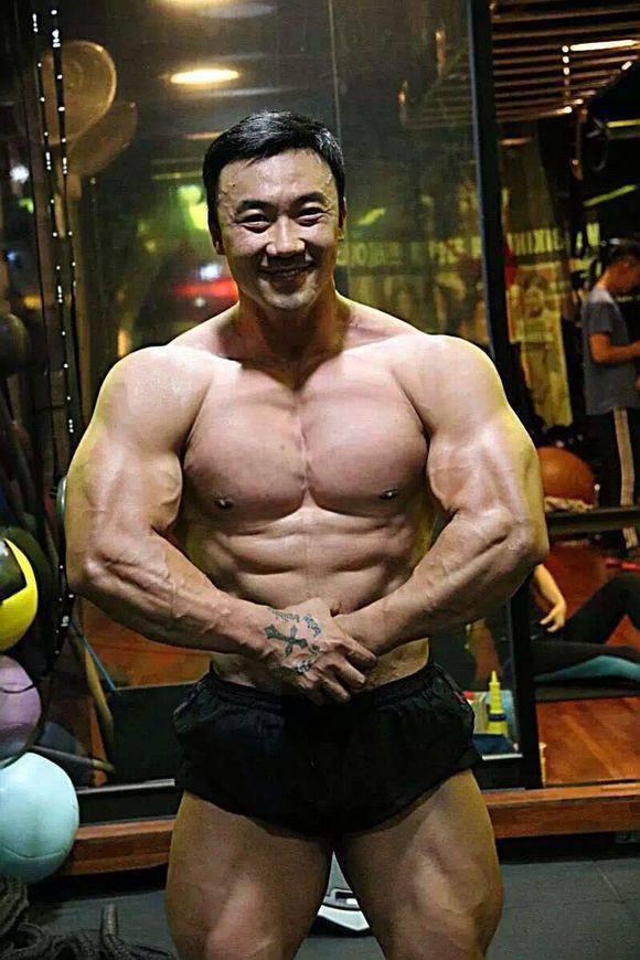 高顏值健身美女李藝琳的健身故事