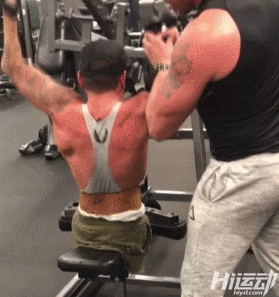 出生只有一只胳膊一條腿，身材卻比正常人都強百倍！