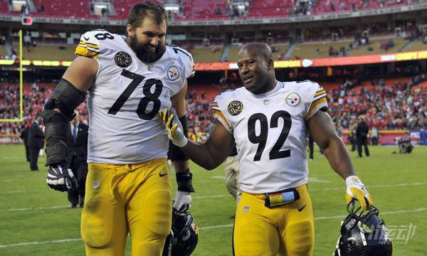 橄欖球運動為什么會經(jīng)常腦震蕩？看完球員訓練！這跟撞車沒區(qū)別