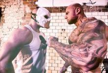 健身房的藥球經(jīng)常被忽視,腹肌動作練膩了的你也可以用藥球練腹肌