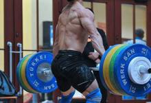 被國外媒體稱為“舉起世界的男人”！一次次刷新老外對力量的認知