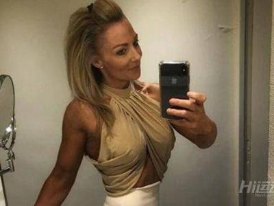 國外42歲阿姨泡在健身房，如今擁有不輸年輕人的身材