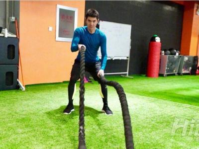 退役后的奧運冠軍成了健身達人?離婚后的他不僅是演員還成了男神