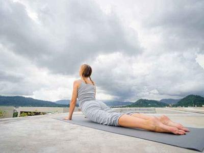 瑜伽初學者會犯的三個壞習慣，讓運動無效的錯誤方法你中了嗎