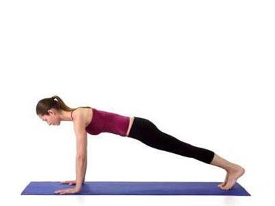 瘦腿、瘦腰的瑜伽動作，女性堅持每日練習早日變苗條