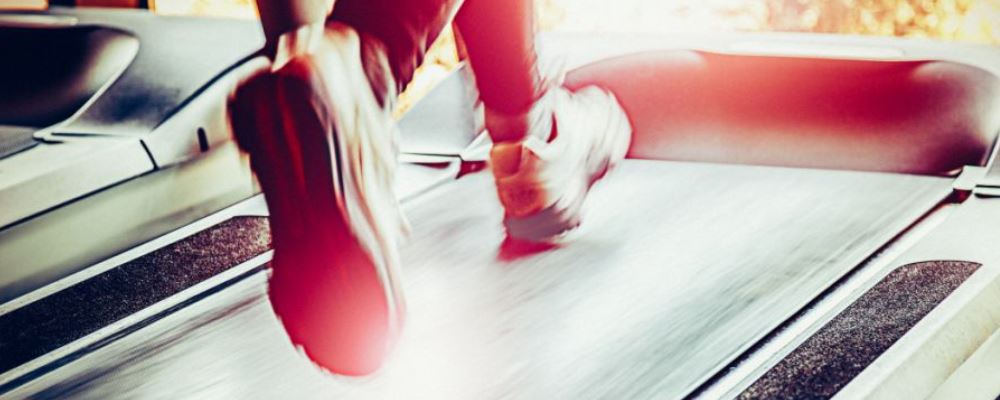 腹部贅肉怎么減 注意3個(gè)要點(diǎn)-易網(wǎng)<a href=http://www.xllyou.com/ target=_blank class=infotextkey>健康養(yǎng)生</a>網(wǎng) 腹部贅肉怎么減 注意3個(gè)要點(diǎn)