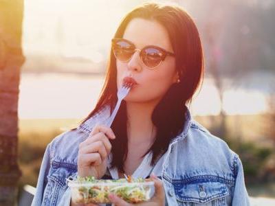 日本瘦腰鍛煉法 這8個(gè)動(dòng)作可以學(xué)一學(xué)