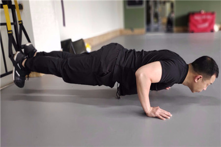 練習(xí)瑜伽動(dòng)作能給我們帶來(lái)什么好處,不只是強(qiáng)健的身體-易網(wǎng)健康<a href=http://www.xllyou.com/jkys/ target=_blank class=infotextkey>養(yǎng)生</a>網(wǎng) 練習(xí)瑜伽動(dòng)作能給我們帶來(lái)什么好處,不只是強(qiáng)健的身體