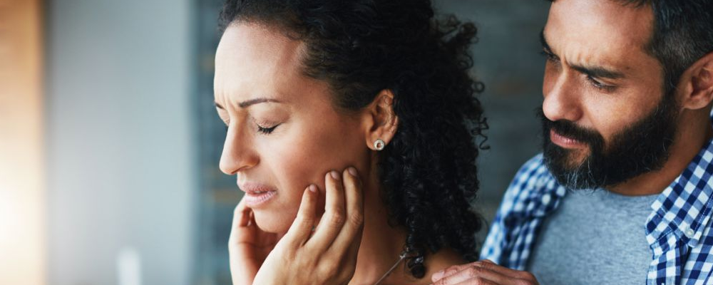 拔智齒可以瘦臉嗎 瘦臉儀有用嗎-易網健康<a href=http://www.xllyou.com/jkys/ target=_blank class=infotextkey>養生</a>網 拔智齒可以瘦臉嗎 瘦臉儀有用嗎