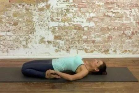 腸胃不好怎么調理，三組瑜伽動作調理腸胃還能瘦腿